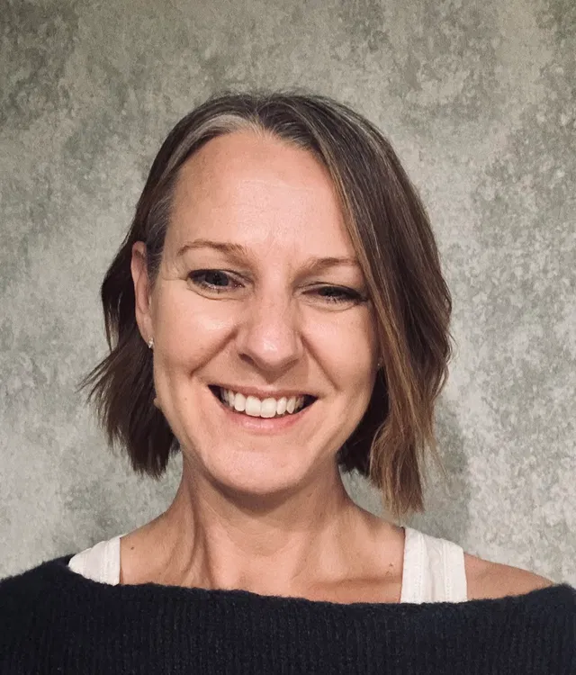Portrait of Deb Wall-Smith